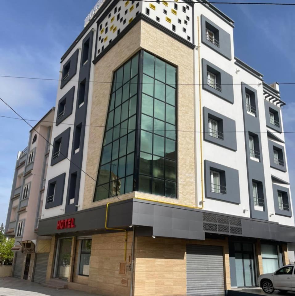 Hotel Borsa Saint-Arnaud 外观 照片